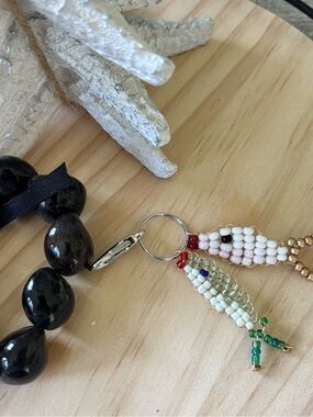 Beaded Fish Keyring Card Holder - White & Green